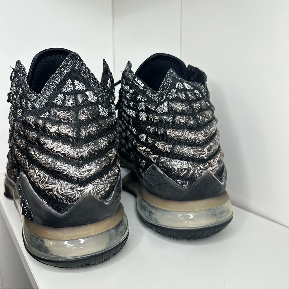 Nike Lebron XVII ‘In The Arena’ - Picture 7 of 13